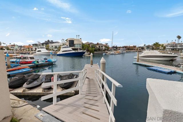 25 Green Turtle Rd, Coronado, CA 92118