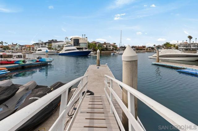 25 Green Turtle Rd, Coronado, CA 92118