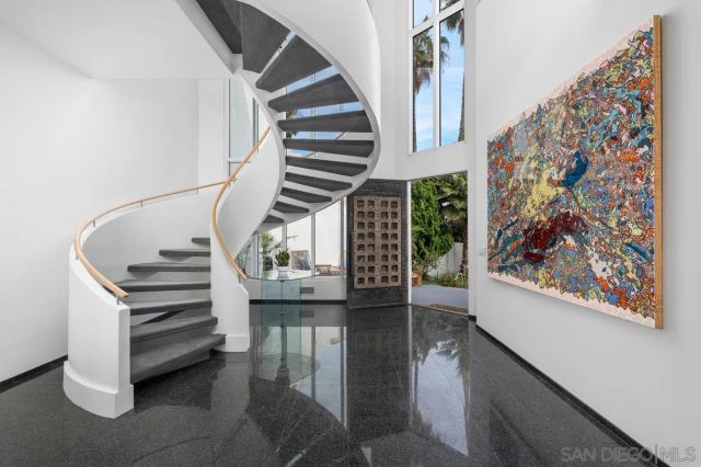 25 Green Turtle Rd, Coronado, CA 92118