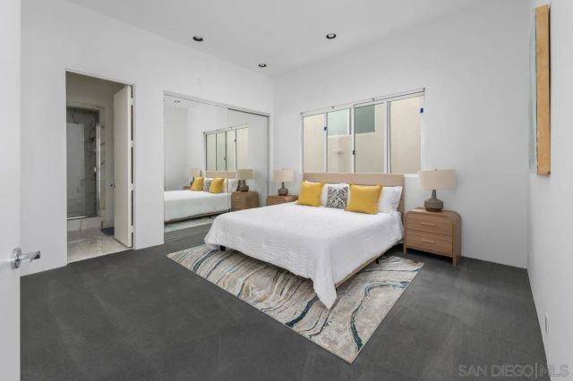 25 Green Turtle Rd, Coronado, CA 92118