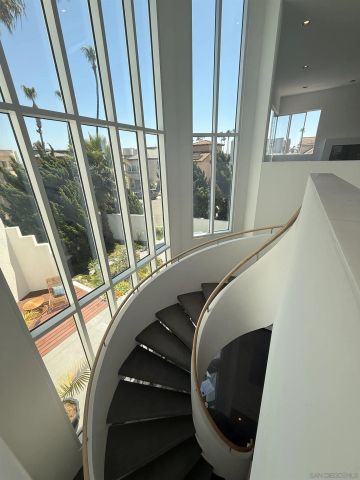 25 Green Turtle Rd, Coronado, CA 92118