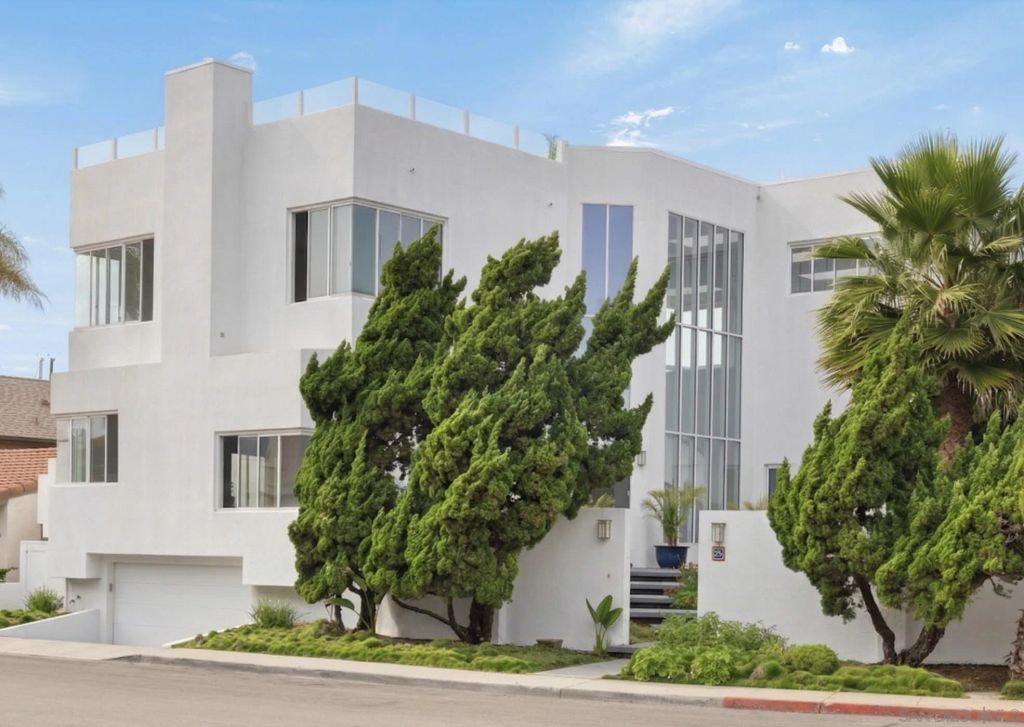 25 Green Turtle Rd, Coronado, CA 92118