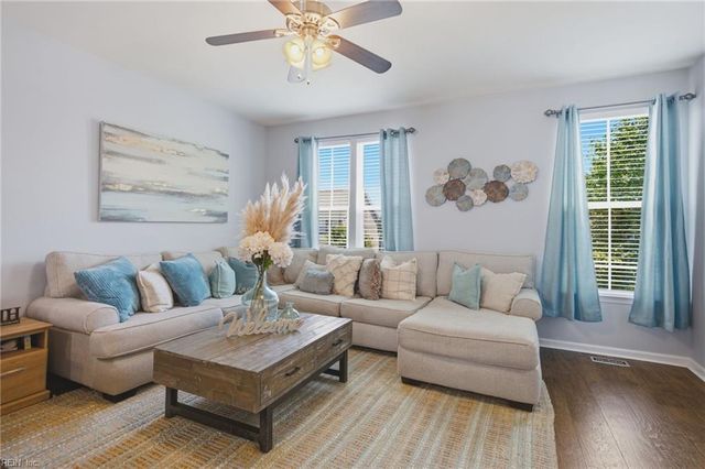 404 Spring Hill PL, Smithfield, VA 23430