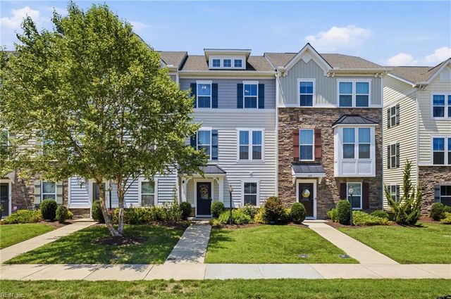 404 Spring Hill PL, Smithfield, VA 23430