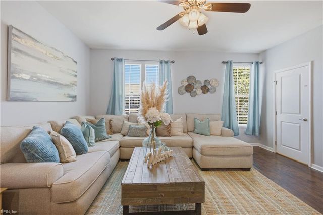 404 Spring Hill PL, Smithfield, VA 23430