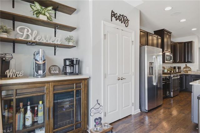 404 Spring Hill PL, Smithfield, VA 23430