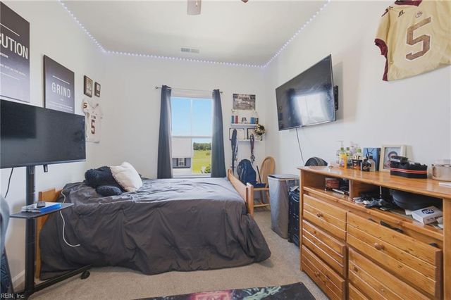 404 Spring Hill PL, Smithfield, VA 23430