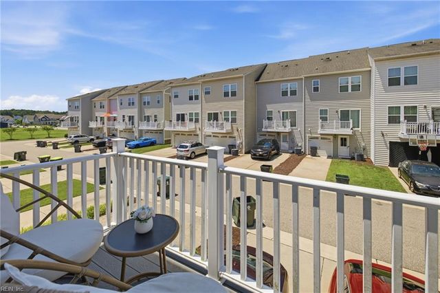 404 Spring Hill PL, Smithfield, VA 23430