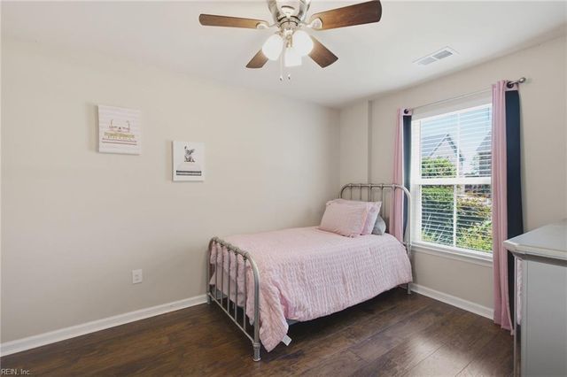404 Spring Hill PL, Smithfield, VA 23430