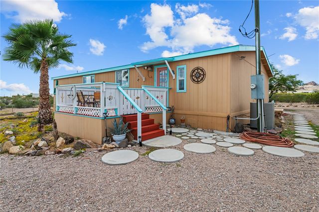 1193 S Dome Road, Golden Valley, AZ 86413