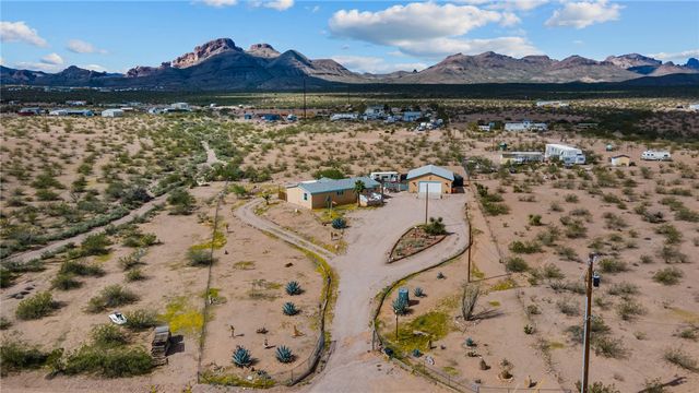 1193 S Dome Road, Golden Valley, AZ 86413