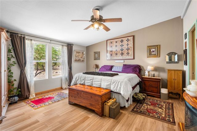 1193 S Dome Road, Golden Valley, AZ 86413