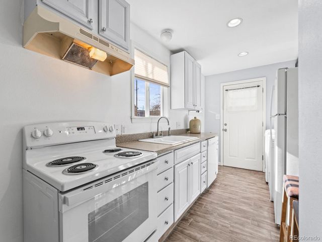 15005 W 14th Avenue, Golden, CO 80401