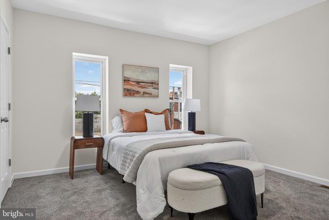 118 N 8TH ST, Columbia, PA 17512