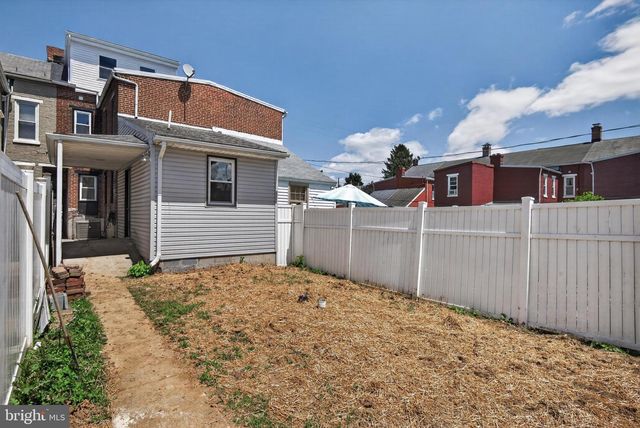 118 N 8TH ST, Columbia, PA 17512