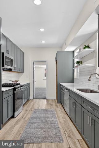 118 N 8TH ST, Columbia, PA 17512