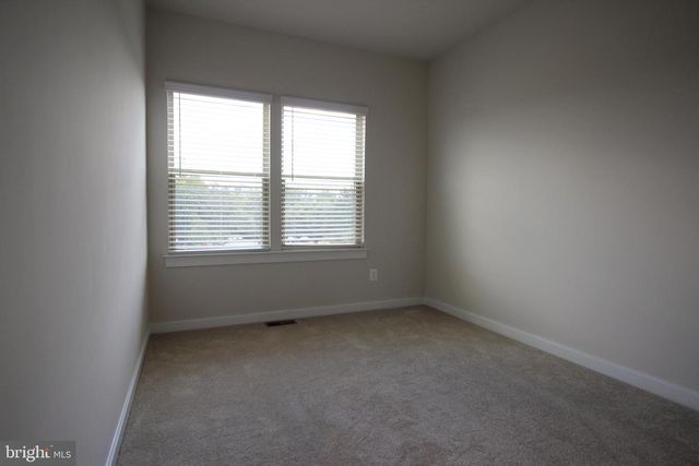 2107 ACADIA RD, Herndon, VA 20170