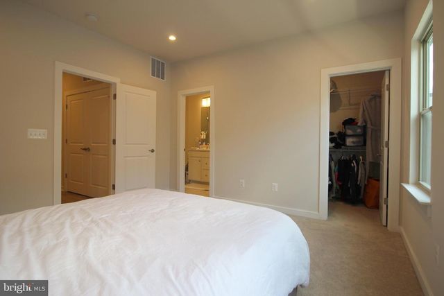 2107 ACADIA RD, Herndon, VA 20170
