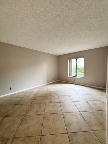 203 Foxtail Drive F1, Greenacres, FL 33415