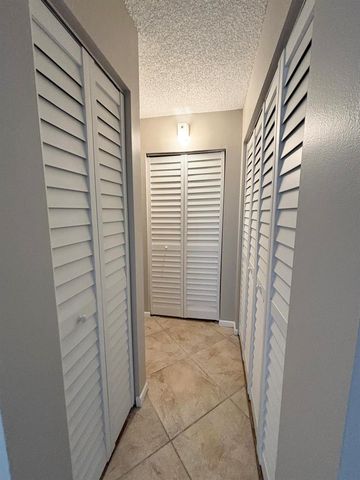 203 Foxtail Drive F1, Greenacres, FL 33415