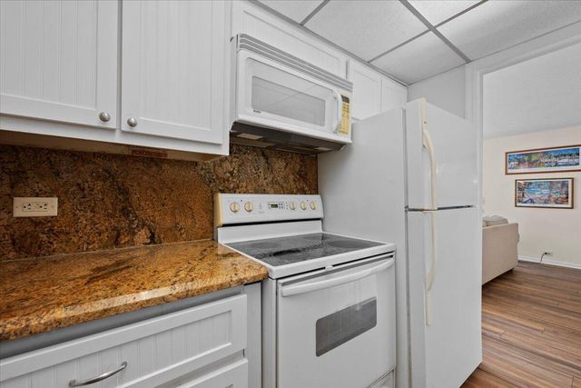 1200 Marine Way 304, North Palm Beach, FL 33408