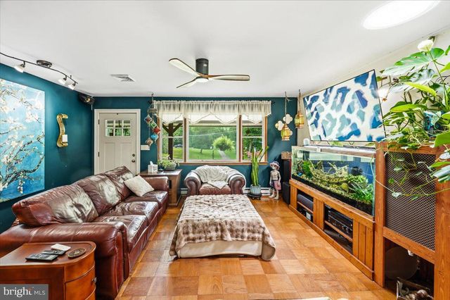 61 NATALIE LN, Harpers Ferry, WV 25425
