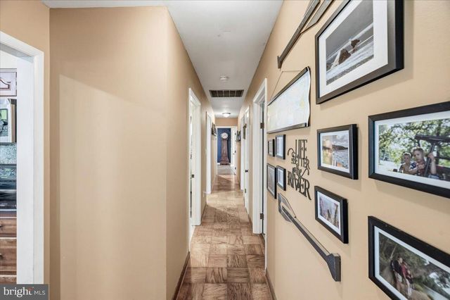 61 NATALIE LN, Harpers Ferry, WV 25425