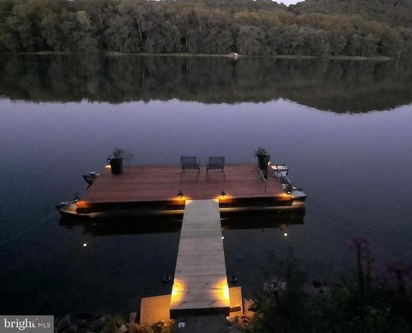 61 NATALIE LN, Harpers Ferry, WV 25425