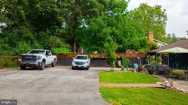 61 NATALIE LN, Harpers Ferry, WV 25425