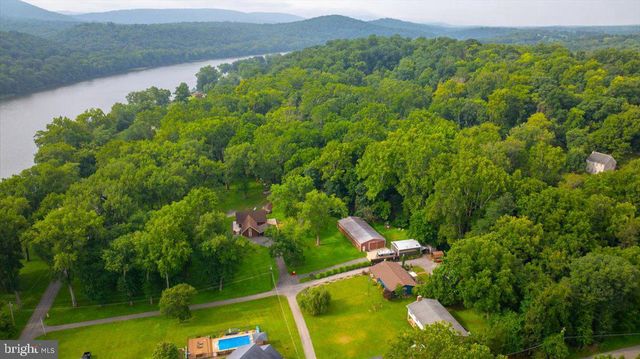 61 NATALIE LN, Harpers Ferry, WV 25425
