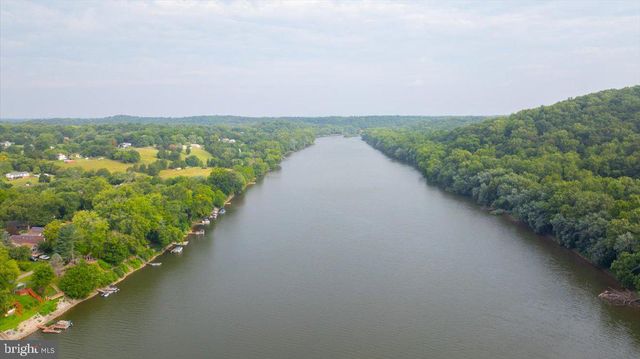 61 NATALIE LN, Harpers Ferry, WV 25425