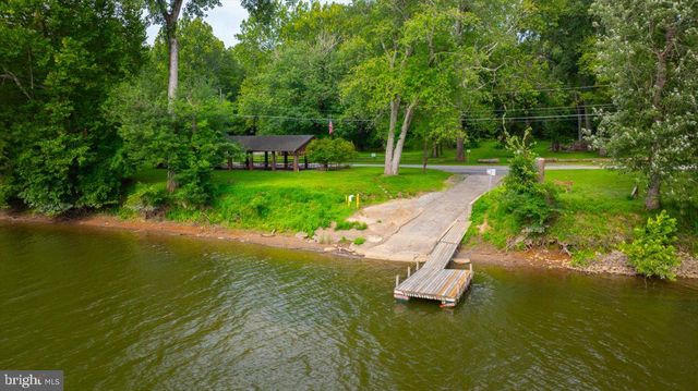 61 NATALIE LN, Harpers Ferry, WV 25425