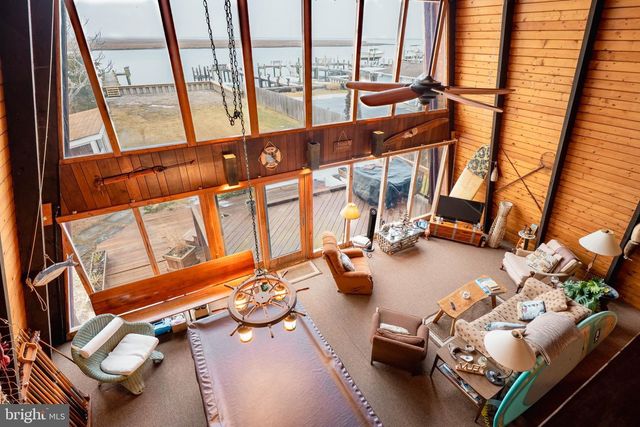 916 N SHORE DR, Brigantine, NJ 08203