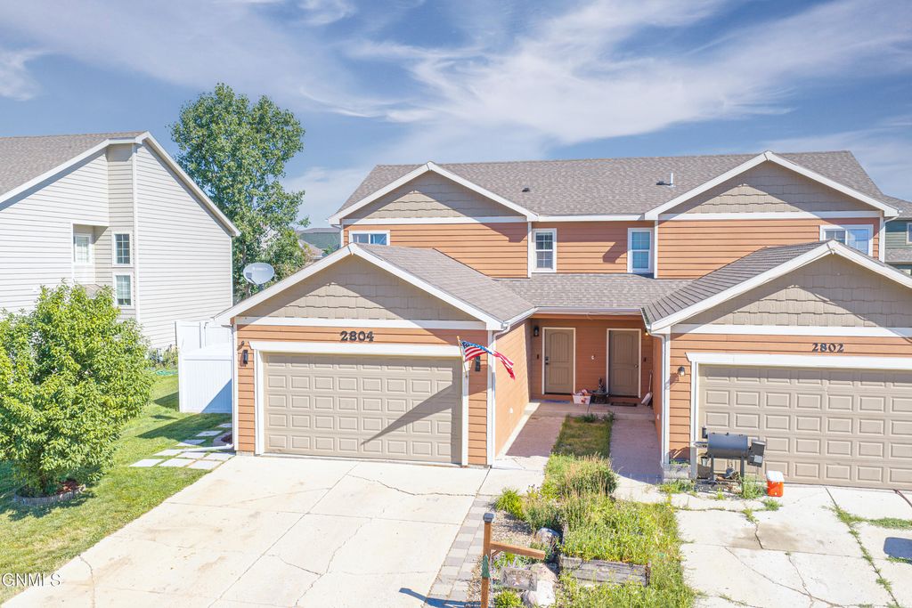 2804 23rd Street W, Williston, ND 58801 photo 2