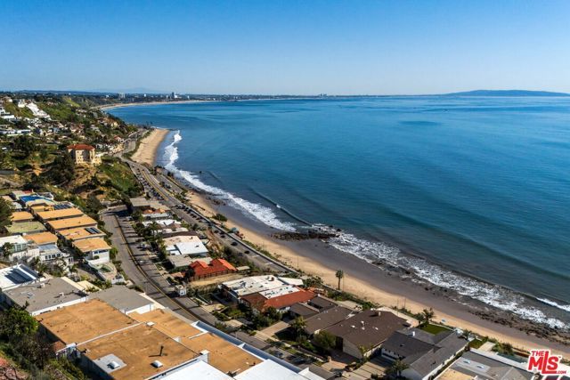18225 Coastline Drive, Malibu, CA 90265