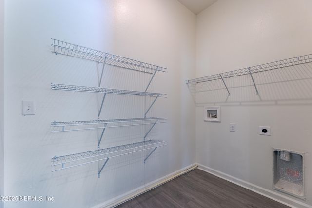 8119 SISKIN Avenue, Jacksonville, FL 32219