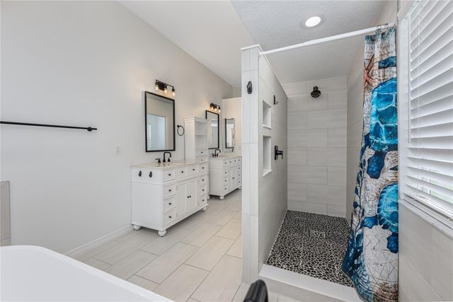 1966 WESTBOURNE DRIVE, Oviedo, FL 32765