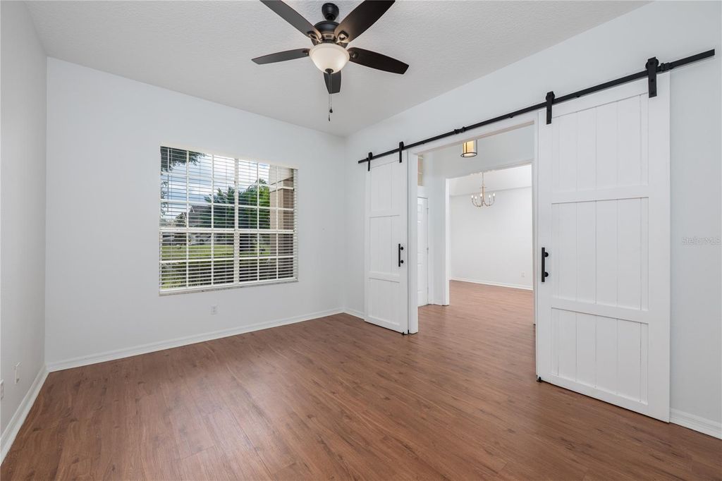 Image 4 of property listing at 1966 WESTBOURNE DRIVE, Oviedo, FL 32765
