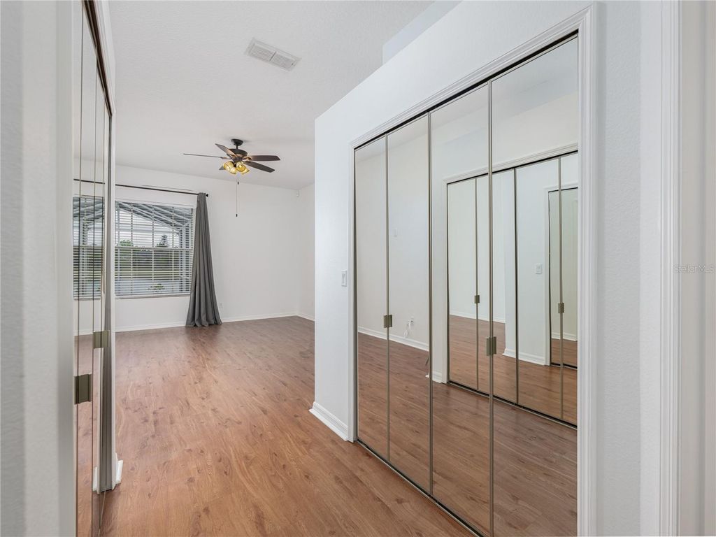 Image 33 of property listing at 1966 WESTBOURNE DRIVE, Oviedo, FL 32765