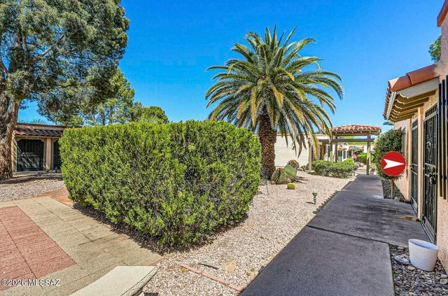 1105 S Calle De Las Casitas, Green Valley, AZ 85614