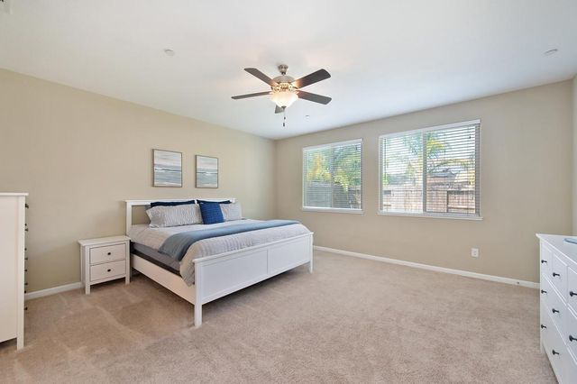 1423 High Noon Dr, Plumas Lake, CA 95961