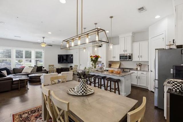 2302 Fall Run Drive, Houston, TX 77055