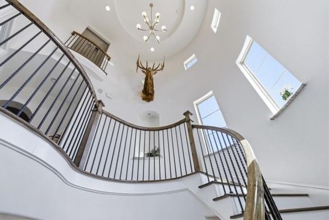 2302 Fall Run Drive, Houston, TX 77055