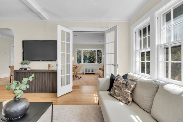 712 Forest Ave, Westfield Town, NJ 07090
