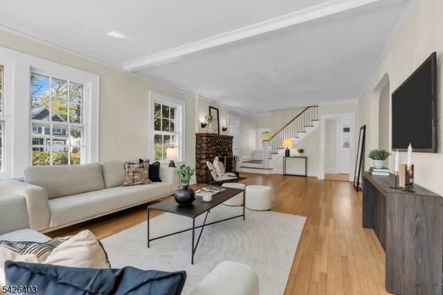 712 Forest Ave, Westfield Town, NJ 07090