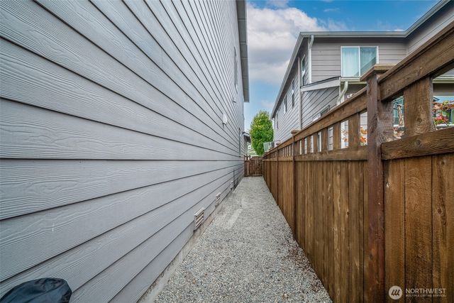 9048 Aster Street SE, Tumwater, WA 98501
