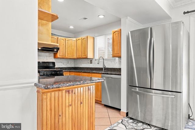 2845 WOODBRIDGE RD, Philadelphia, PA 19114