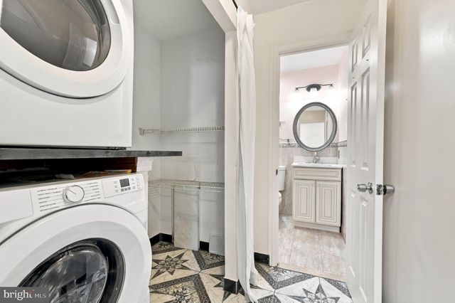 2845 WOODBRIDGE RD, Philadelphia, PA 19114