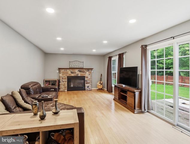 308 BROOKFIELD RD, Pasadena, MD 21122