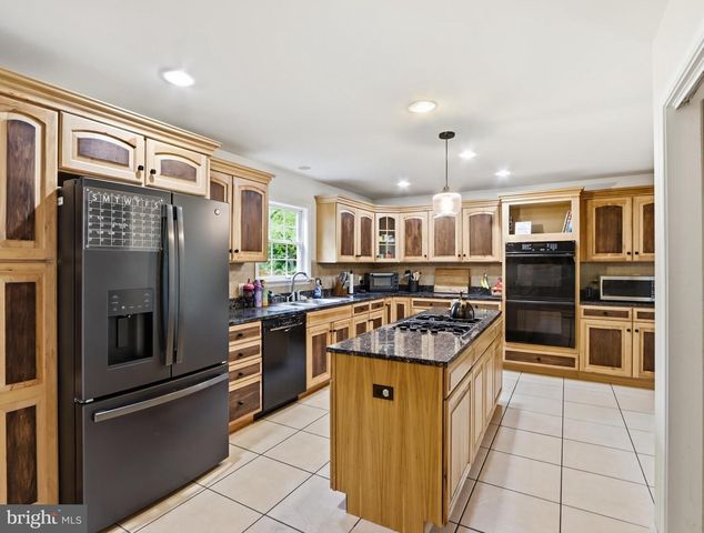 308 BROOKFIELD RD, Pasadena, MD 21122